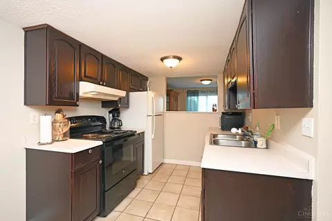 488 Halifax Cir, Cincinnati, OH 45244 photo 7