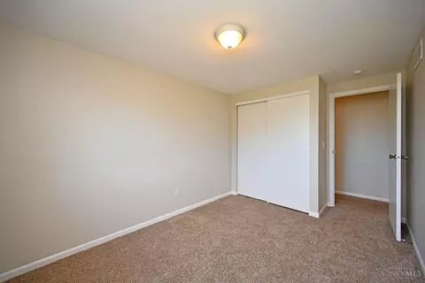 488 Halifax Cir, Cincinnati, OH 45244 photo 27