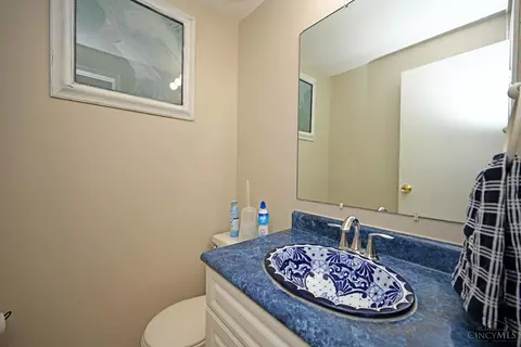 488 Halifax Cir, Cincinnati, OH 45244 photo 18