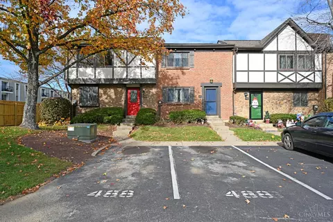 488 Halifax Cir, Cincinnati, OH 45244 photo 3
