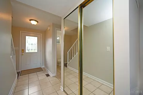 488 Halifax Cir, Cincinnati, OH 45244 photo 6