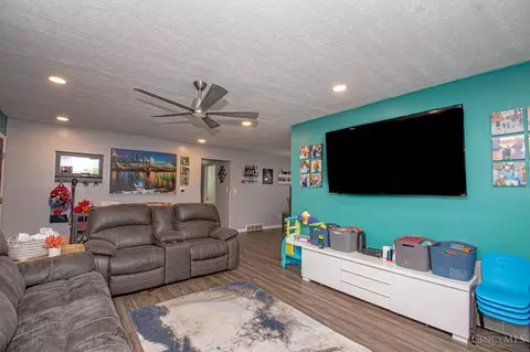 2092 David Rd, Kettering, OH 45440 photo 3
