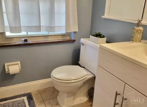 1708 Flora, Cincinnati, OH 45231 photo 8