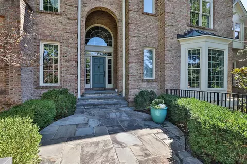5000 Taft, Cincinnati, OH 45243 photo 3