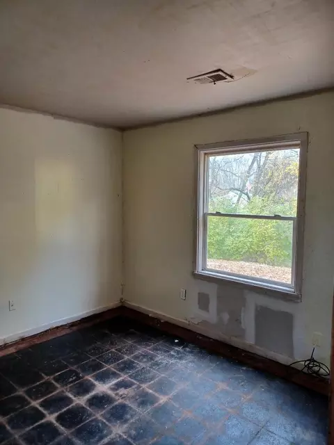 10039 Regency, Cincinnati, OH 45251 photo 12