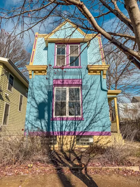 1436 Chase, Cincinnati, OH 45223
