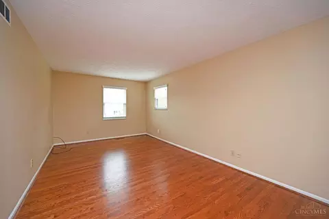 1814 Lockbourne Dr, Cincinnati, OH 45240 photo 20