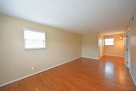 1814 Lockbourne Dr, Cincinnati, OH 45240 photo 21