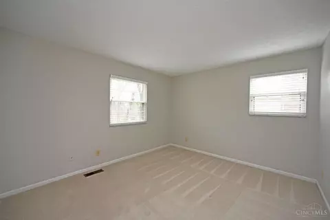 1814 Lockbourne Dr, Cincinnati, OH 45240 photo 24