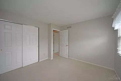 1814 Lockbourne Dr, Cincinnati, OH 45240 photo 29