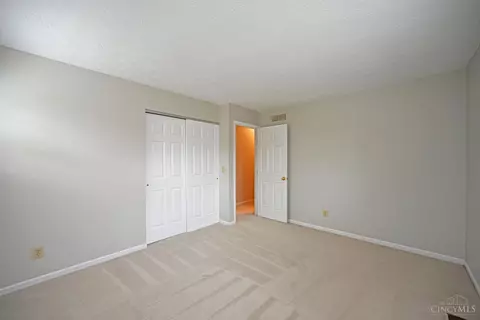 1814 Lockbourne Dr, Cincinnati, OH 45240 photo 26