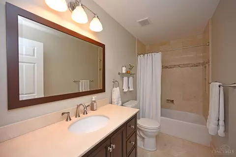 1814 Lockbourne Dr, Cincinnati, OH 45240 photo 32