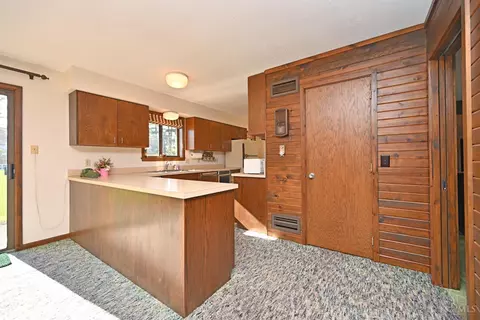 7415 Ayers Rd, Cincinnati, OH 45255 photo 21