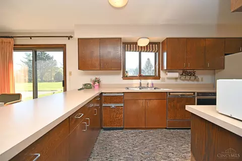 7415 Ayers Rd, Cincinnati, OH 45255 photo 25