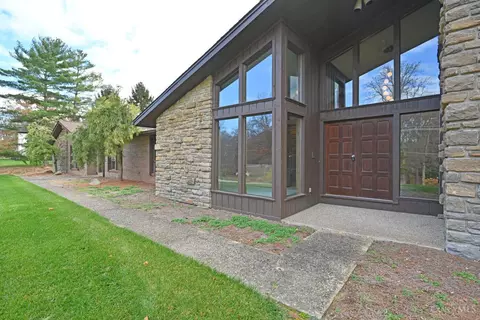 7415 Ayers Rd, Cincinnati, OH 45255 photo 3