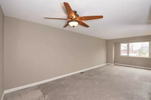 11777 Hamlet Rd, Forest Park, OH 45240 photo 8
