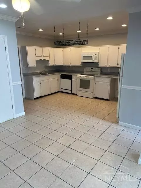 369 B, Hamilton, OH 45013