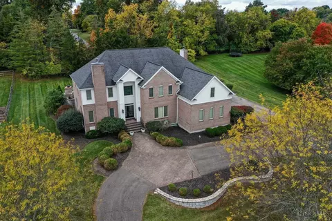 7032 Beech Holw, Cincinnati, OH 45236
