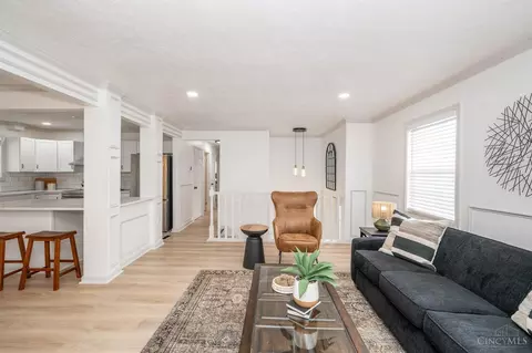 5683 Sheed, Cincinnati, OH 45247 photo 6