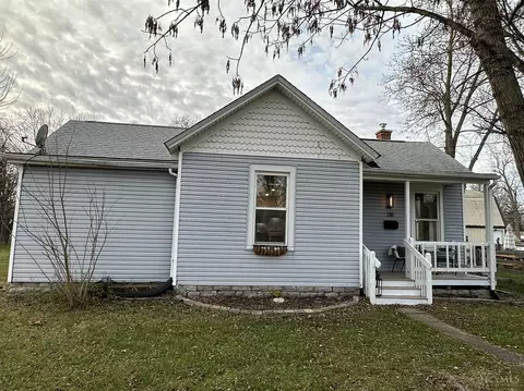 218 Broadway St, Williamsburg, OH 45176