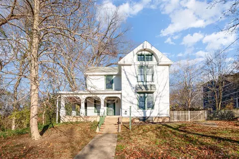 6460 Gracely Dr, Cincinnati, OH 45233