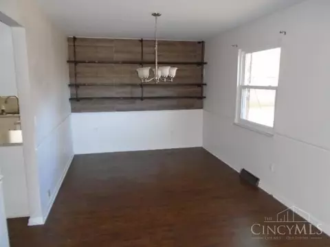 4159 Heritage Glen Dr, Cincinnati, OH 45245 photo 3