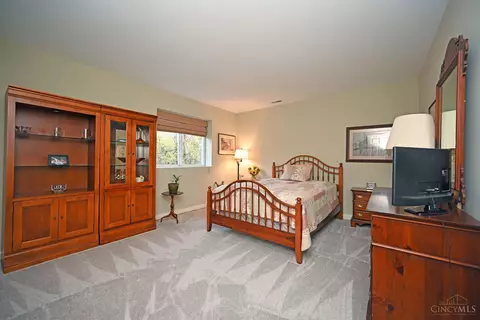 995 Legendary, Pierce Twp, OH 45245 photo 38