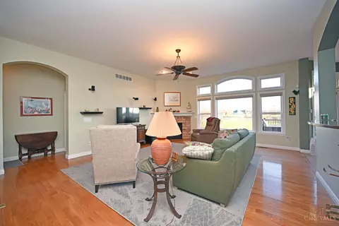 995 Legendary, Pierce Twp, OH 45245 photo 9