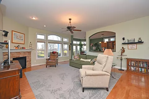 995 Legendary, Pierce Twp, OH 45245 photo 10