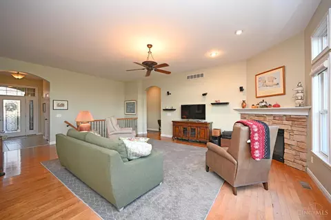 995 Legendary, Pierce Twp, OH 45245 photo 11