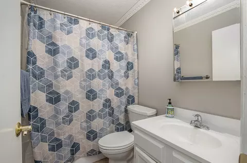 923 Belsage, Cincinnati, OH 45231 photo 17