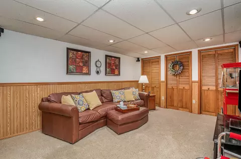 923 Belsage, Cincinnati, OH 45231 photo 20