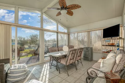 923 Belsage, Cincinnati, OH 45231 photo 11