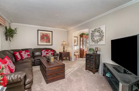 923 Belsage, Cincinnati, OH 45231 photo 5