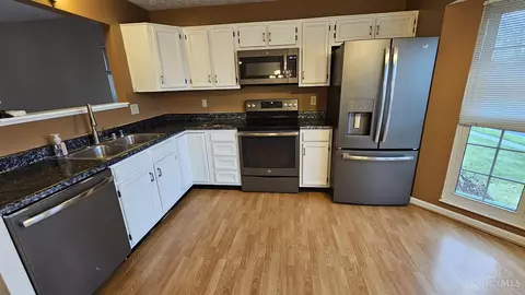 11966 Stillwind Dr, Cincinnati, OH 45249 photo 9