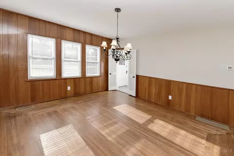 6645 Iris, Cincinnati, OH 45213 photo 9