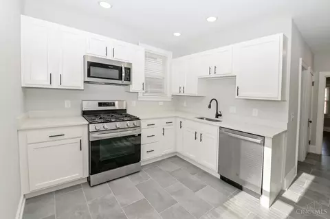 6645 Iris, Cincinnati, OH 45213 photo 10