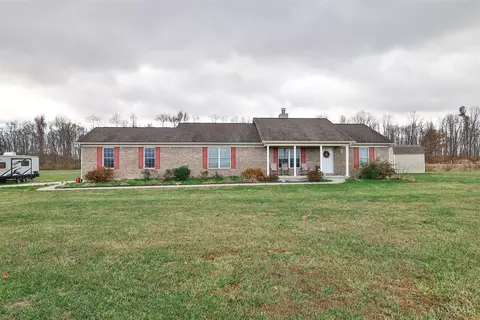 12075 Farm Ln, Sunman, IN 47041