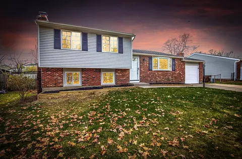 3087 John Gray, Cincinnati, OH 45251