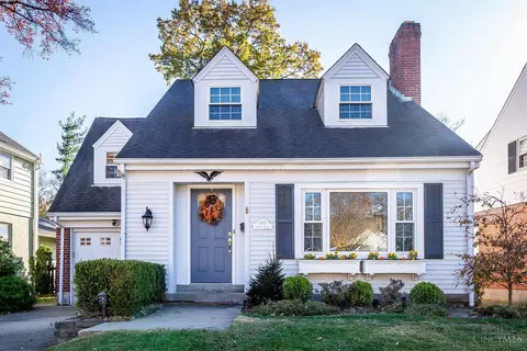 6943 Nolen Cir, Mariemont, OH 45227