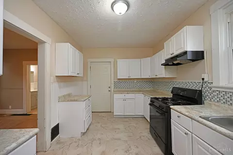 4876 Overlook, Cincinnati, OH 45238 photo 18