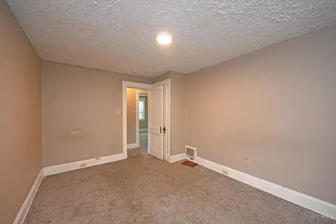 4876 Overlook, Cincinnati, OH 45238 photo 23