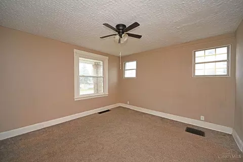 4876 Overlook, Cincinnati, OH 45238 photo 9