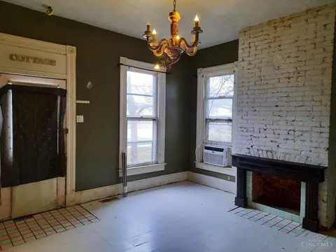 413 Center St, Blanchester, OH 45107 photo 4