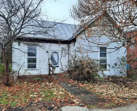 413 Center St, Blanchester, OH 45107 photo 8