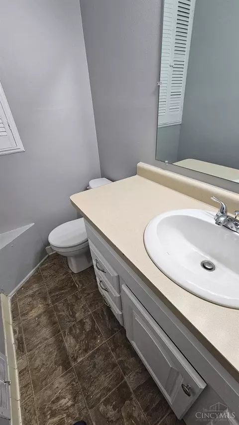 1501 Galbraith, Cincinnati, OH 45231 photo 8