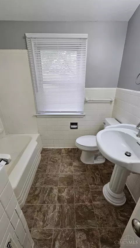 1501 Galbraith, Cincinnati, OH 45231 photo 18