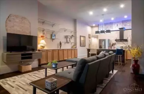 2429 Vine, Cincinnati, OH 45219 photo 9