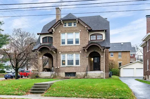 2907 Observatory, Cincinnati, OH 45208