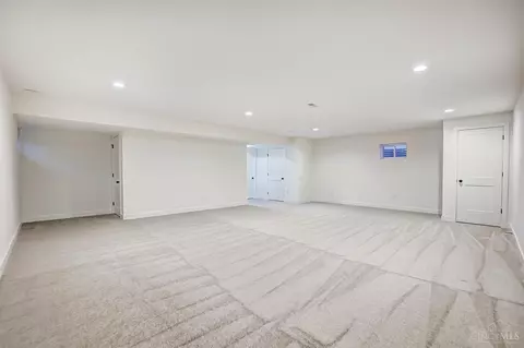 4705 Castle, Cincinnati, OH 45227 photo 24